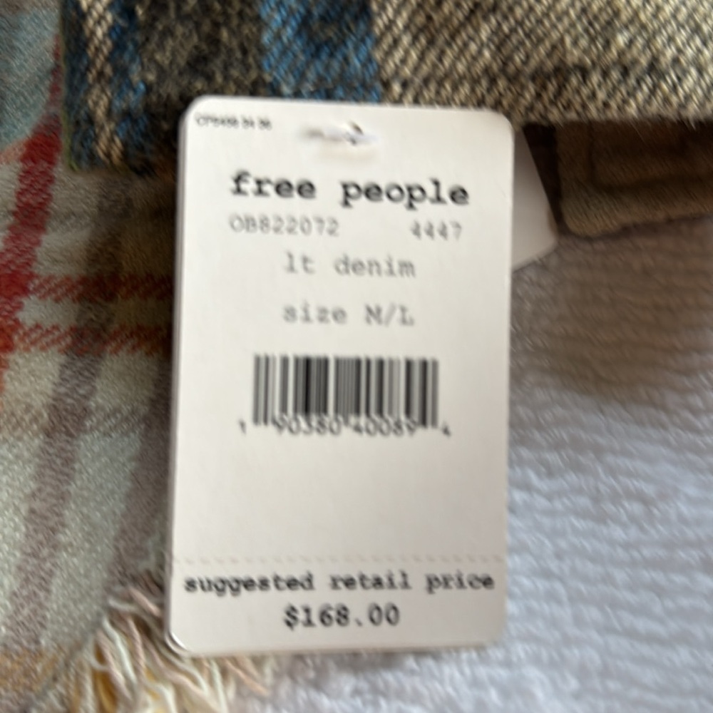 Free People shacket/ jacket - Picture 3 of 6